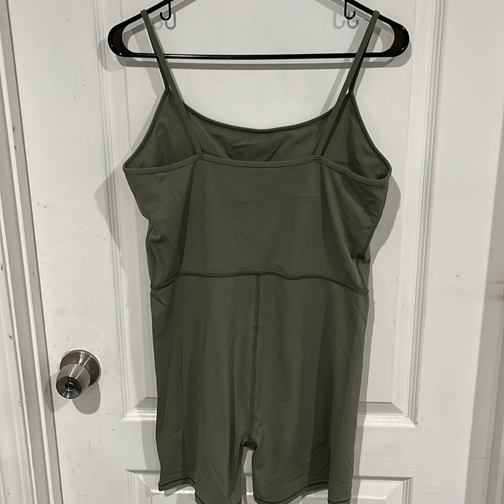 Vuori all the feels onesie - Picture 6 of 10